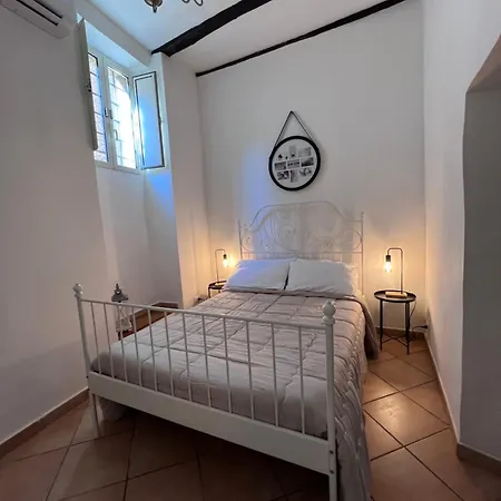Sweet Apartment *